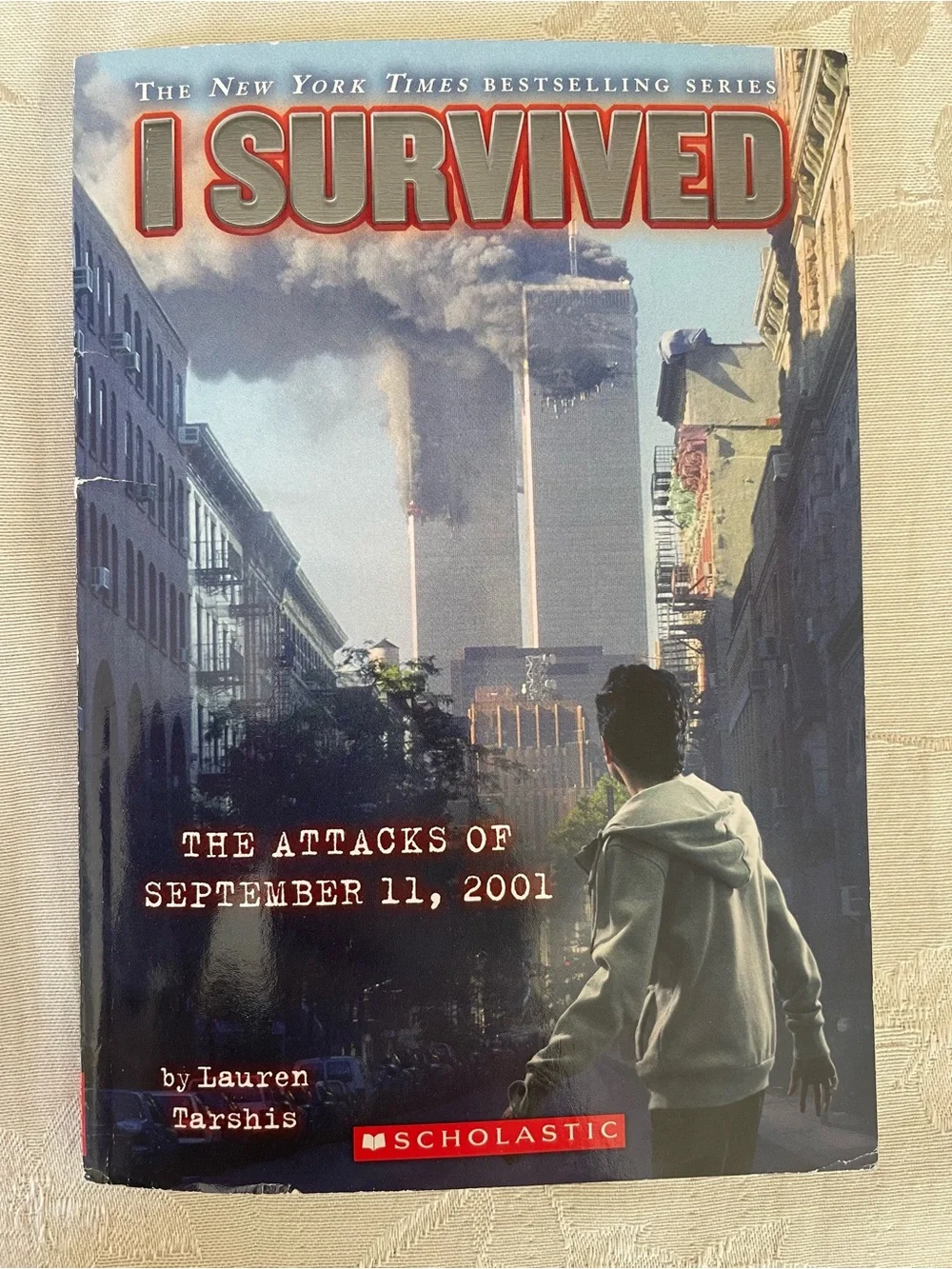 Lauren Tarshis I Survived Book Lot 4 Books Graphic Novel Titanic,9/11,Grizzlies
